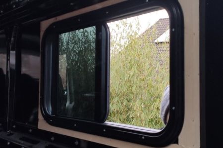 fenster_mios-vanlife (3).jpg
